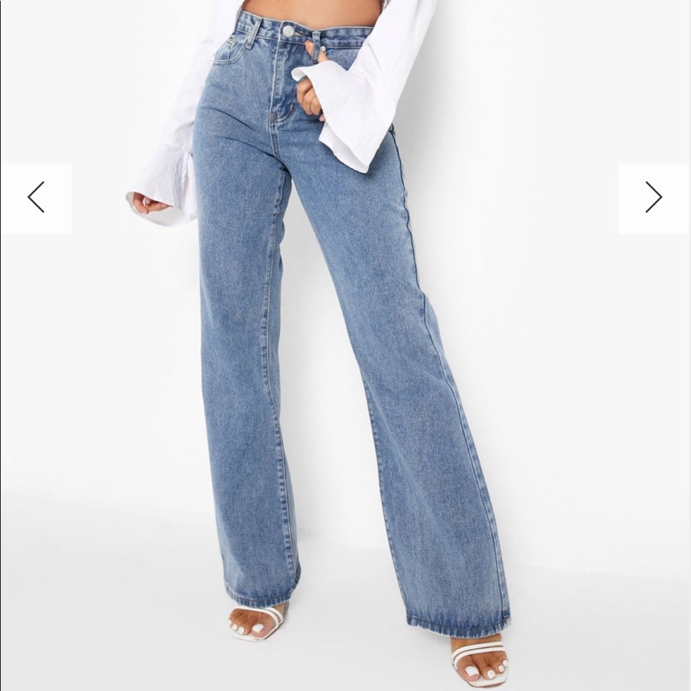 Boohoo Petite Highwaisted 5 pocket rigid flare